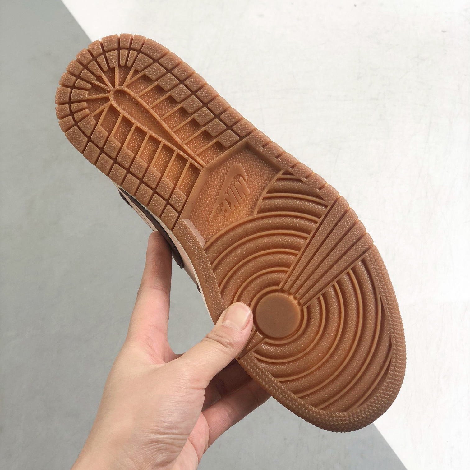 Nike Air Jordan 1 High Top Sneakers Shoes Gr. 36-46