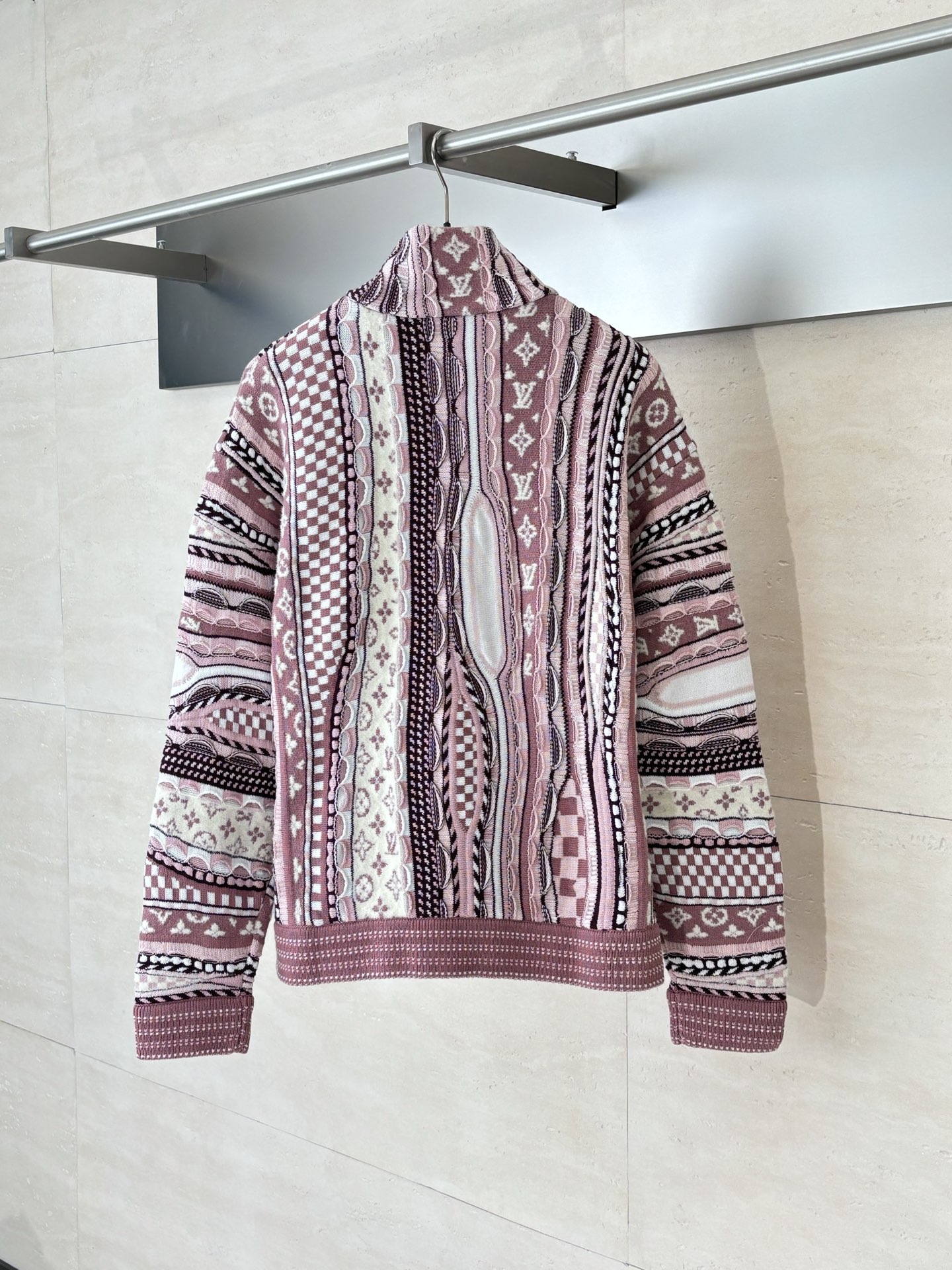 Louis Vuitton Unisex Sweatshirt Size S-XL