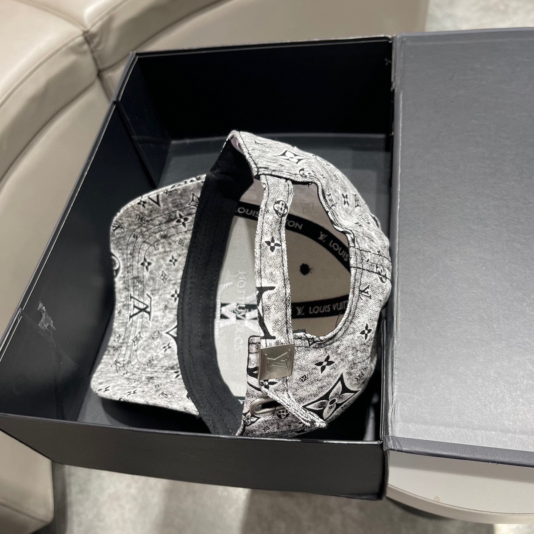 Louis Vuitton Baseball Cap