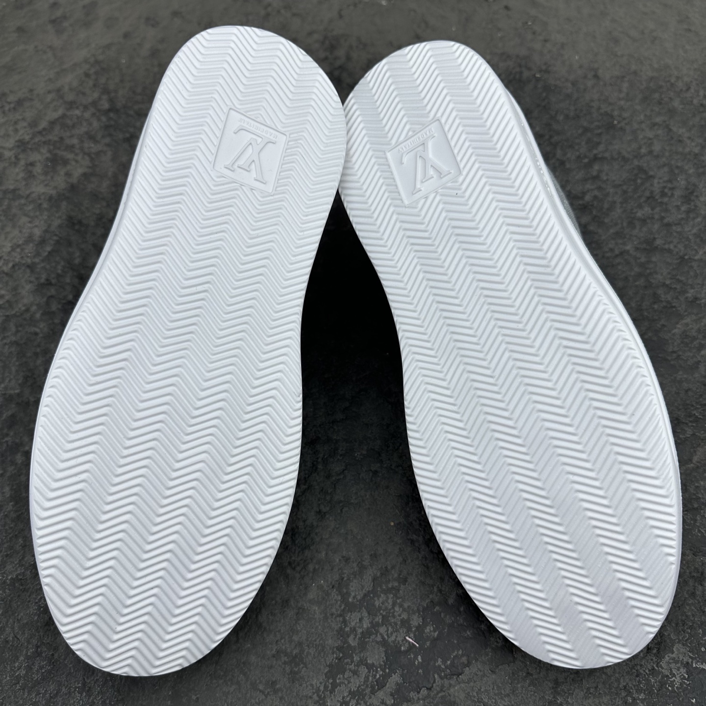 Louis Vuitton LV Beverly Hills Sneaker Size 39-46