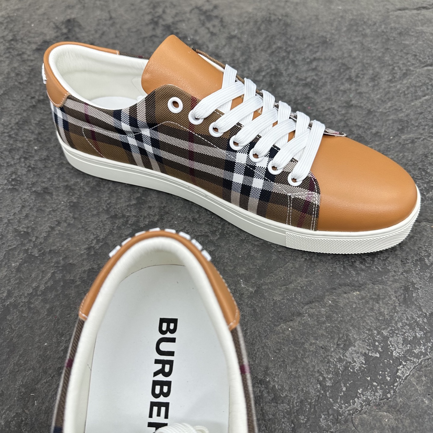 Burberry Sneaker Size 36-46
