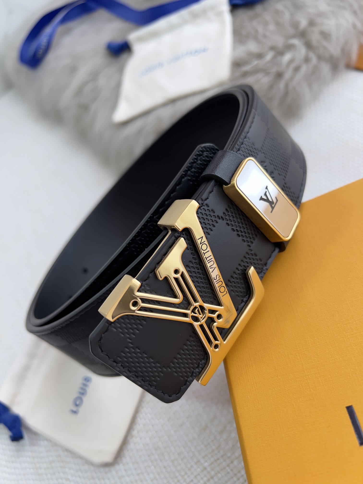 Louis Vuitton Men Belt Width 3.8cm