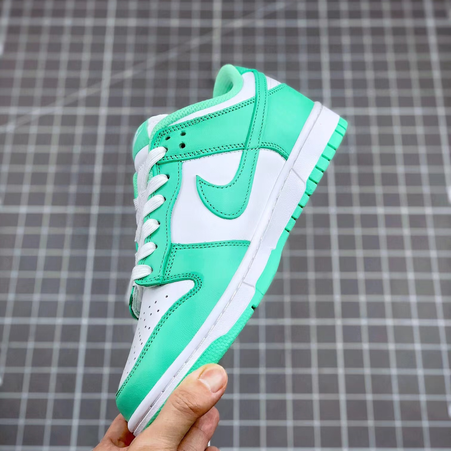 Nike SB Dunk Low Sneakers Shoes Green Mens/Women 36 - 46