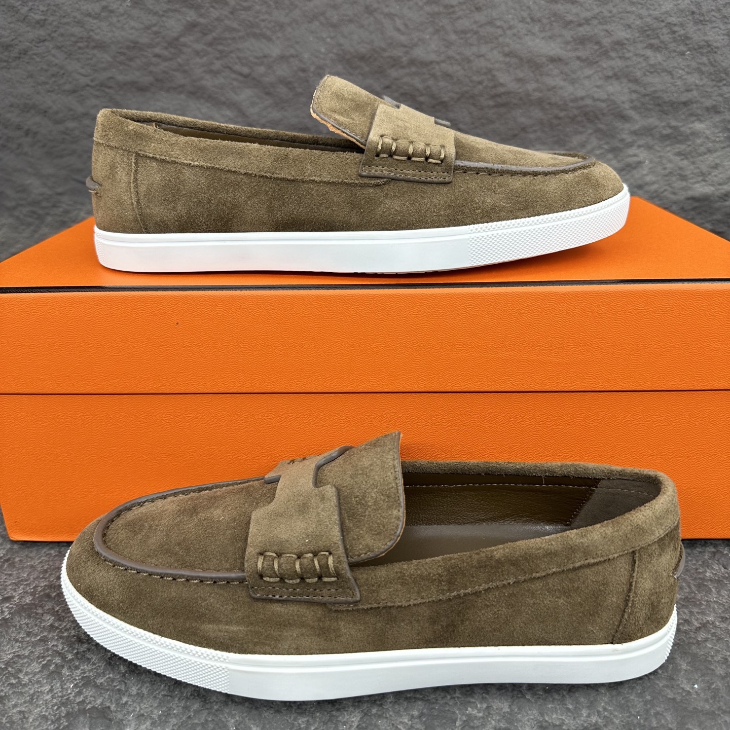 Hermes Job Unisex Loafers Size 35-46