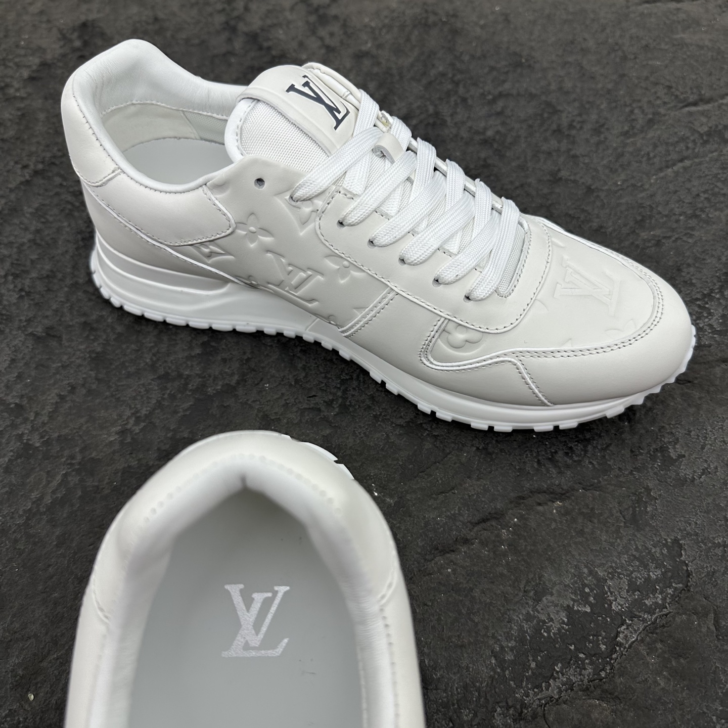 Louis Vuitton Run Away Sneaker For Men Size 39-46