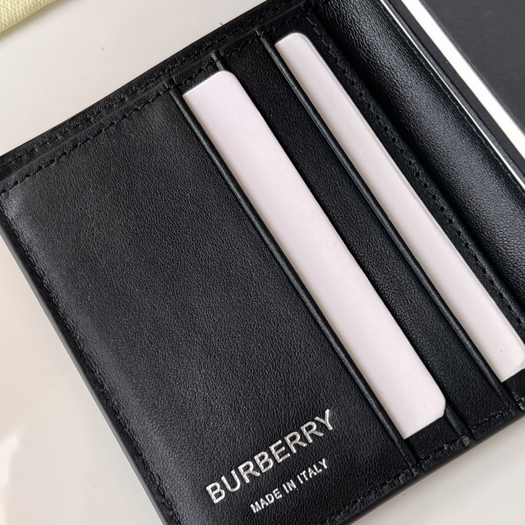 Burberry Card Holder Size 9*10.5cm