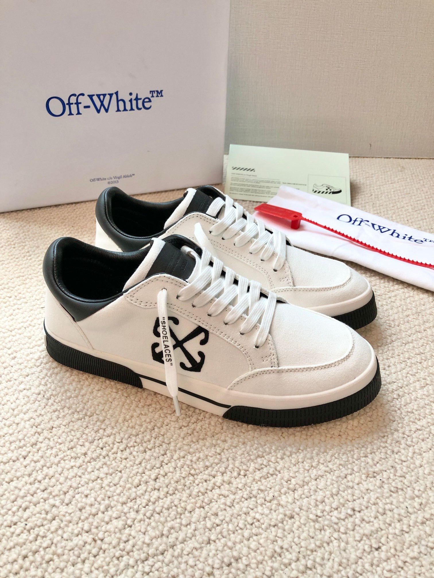 OFF White 2024ss New Low Vulcanized Sneaker Size 36-45