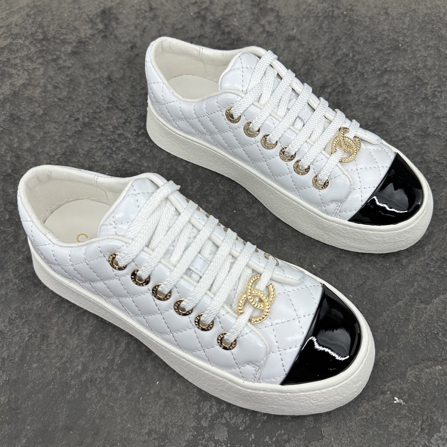Chanel 2025ss Women Sneaker Size 35-40