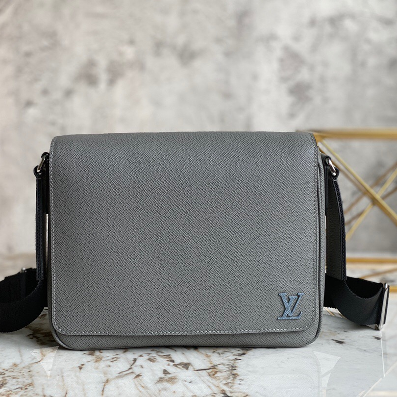 Louis Vuitton M30851 District Men Bags Size 26*20*7cm