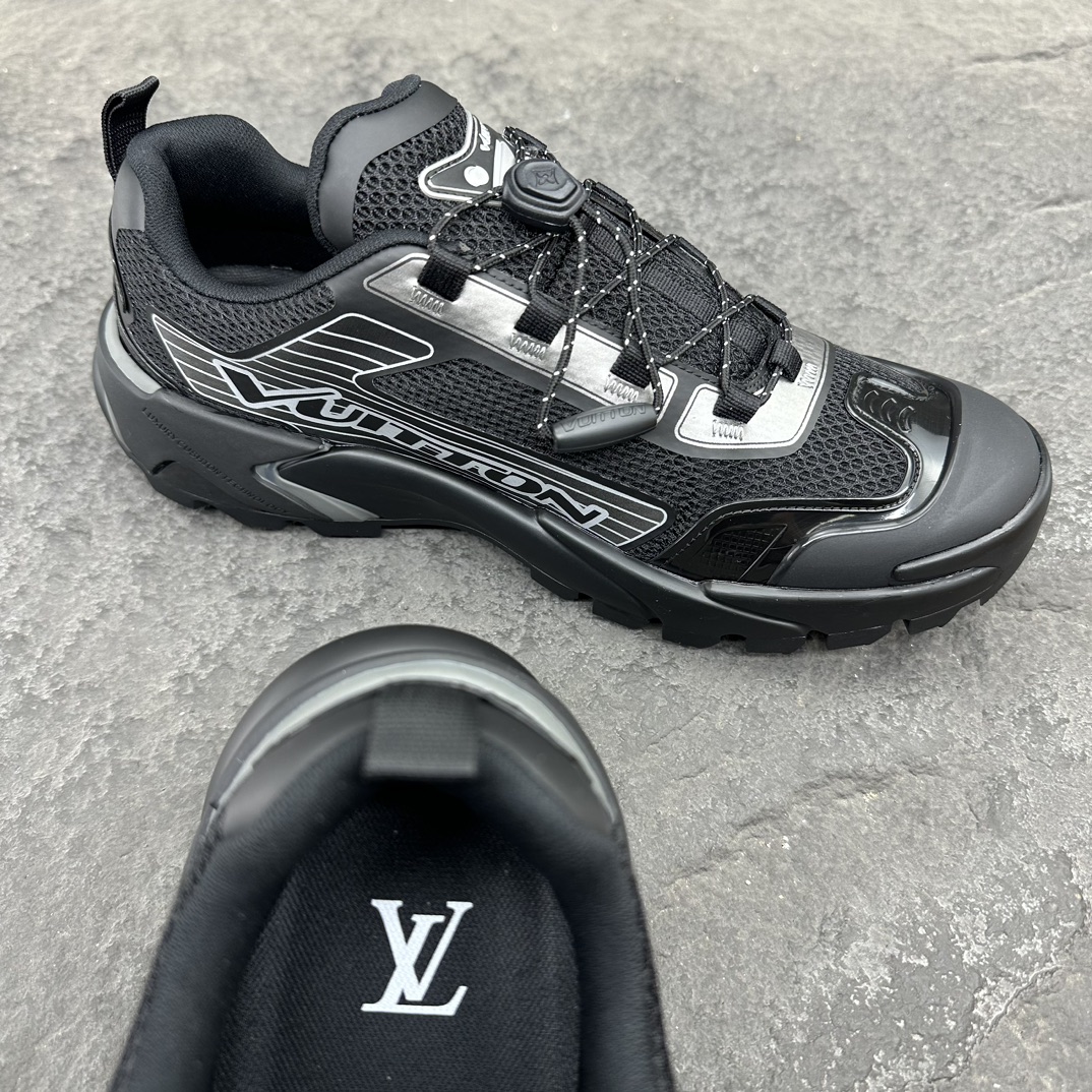 Louis Vuitton LV Runner Tatic Sneaker Size 38-46