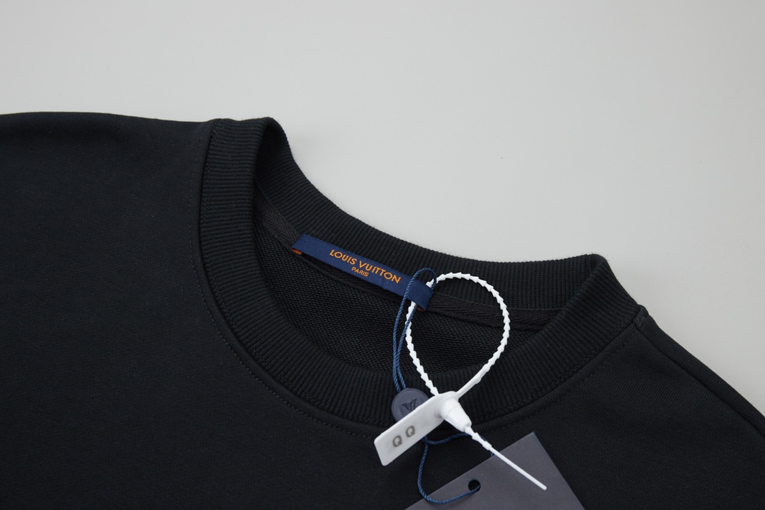 Louis Vuitton Unisex Sweatshirt Size S-XL