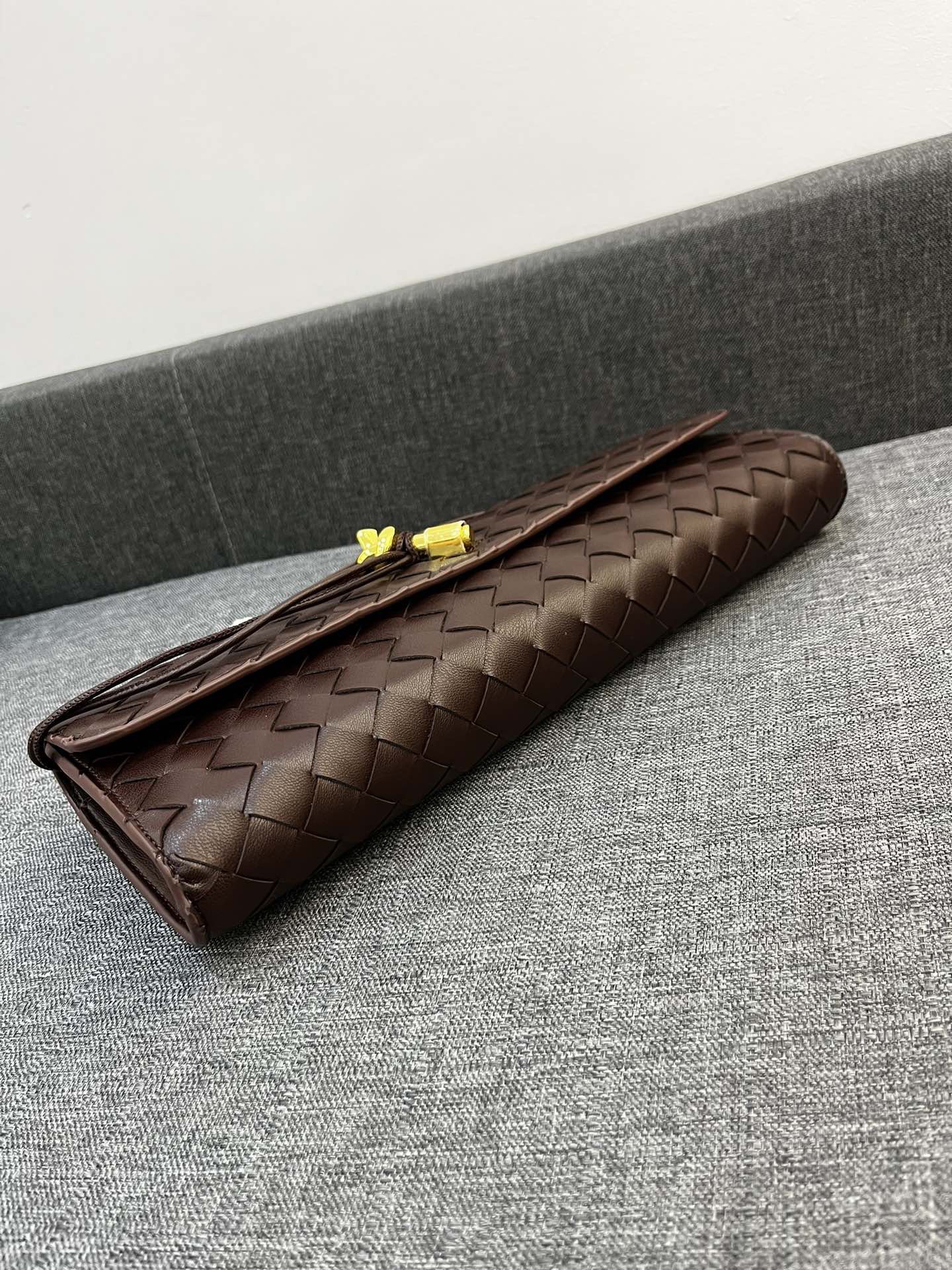 Bottega Veneta Andiamo Clutch 30*13*4cm