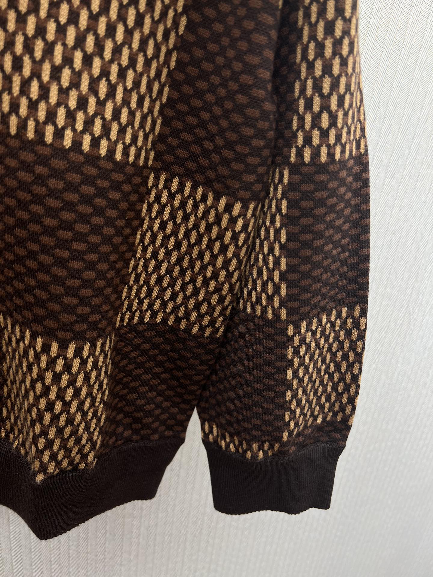 Louis Vuitton Unisex Sweatshirt Size S-XL