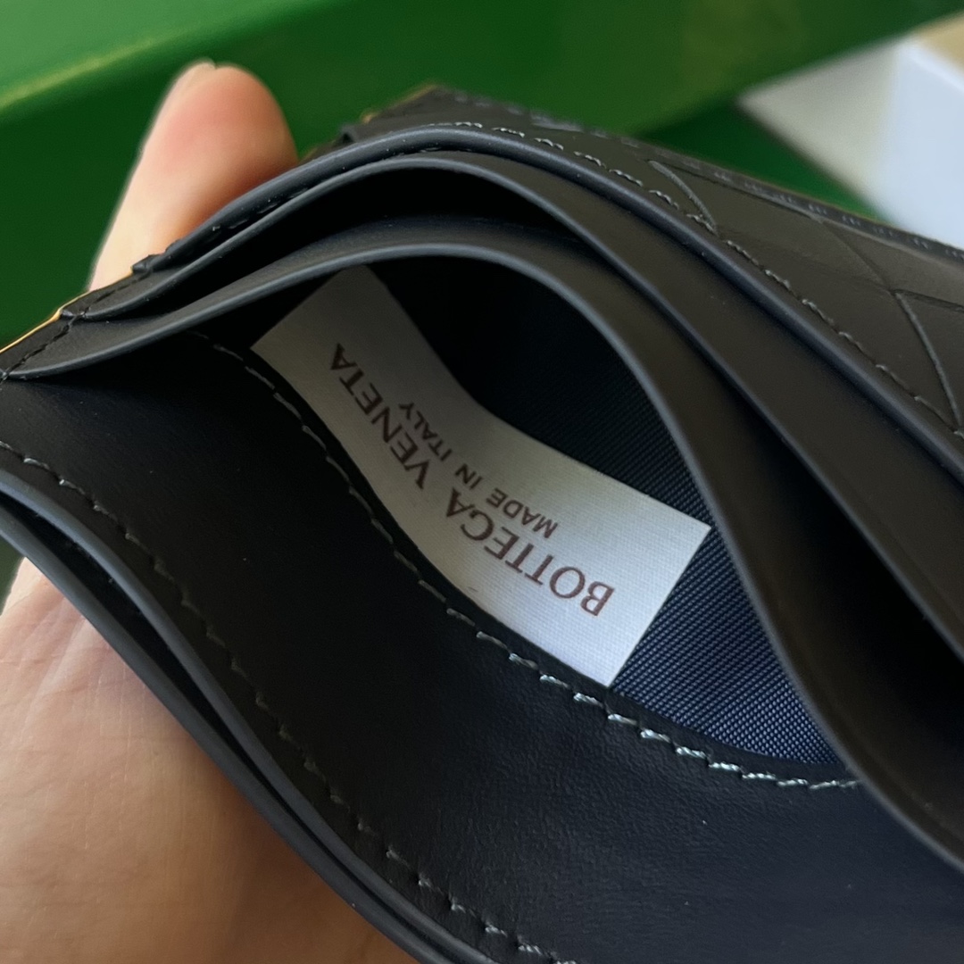 Bottega Veneta Card Holder Size 10*8cm