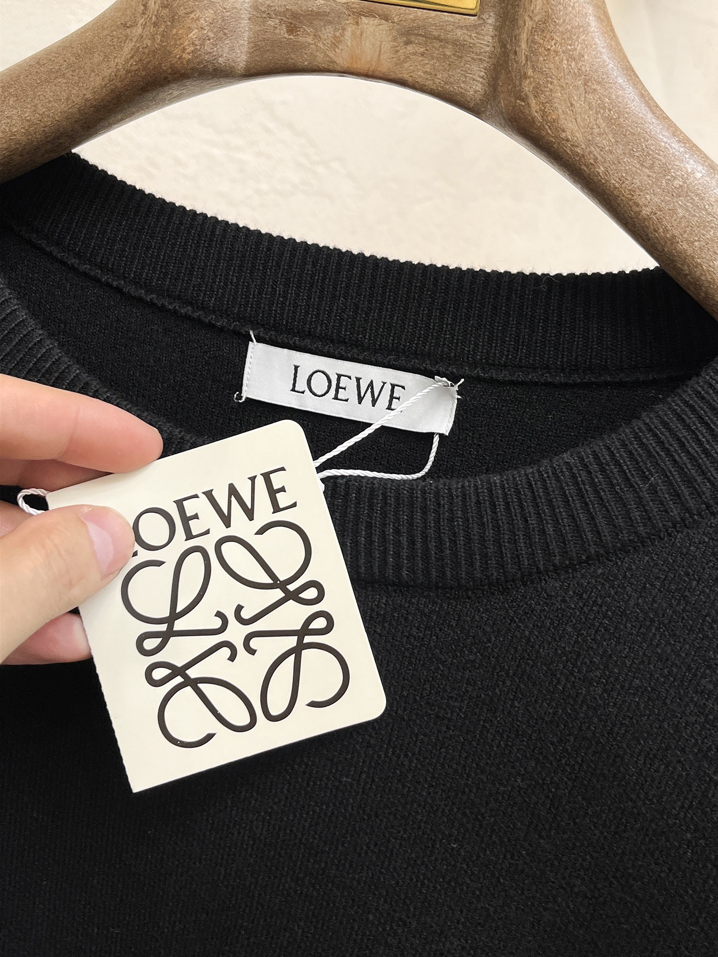 Loewe Unisex Sweatshirt Size M-XXXL