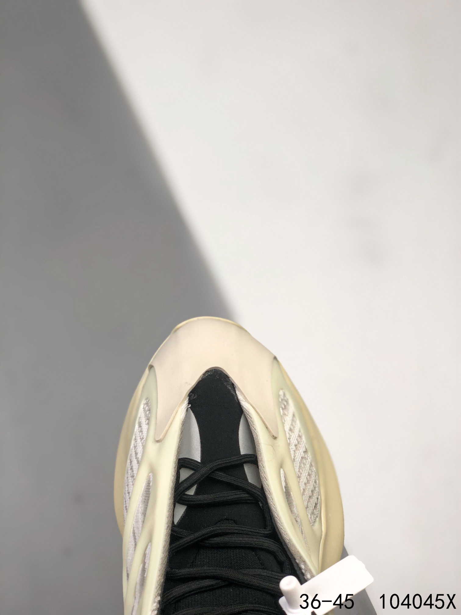 Yeezy 700 V3 Mens/Women's Sneakers Shoes 36 - 45