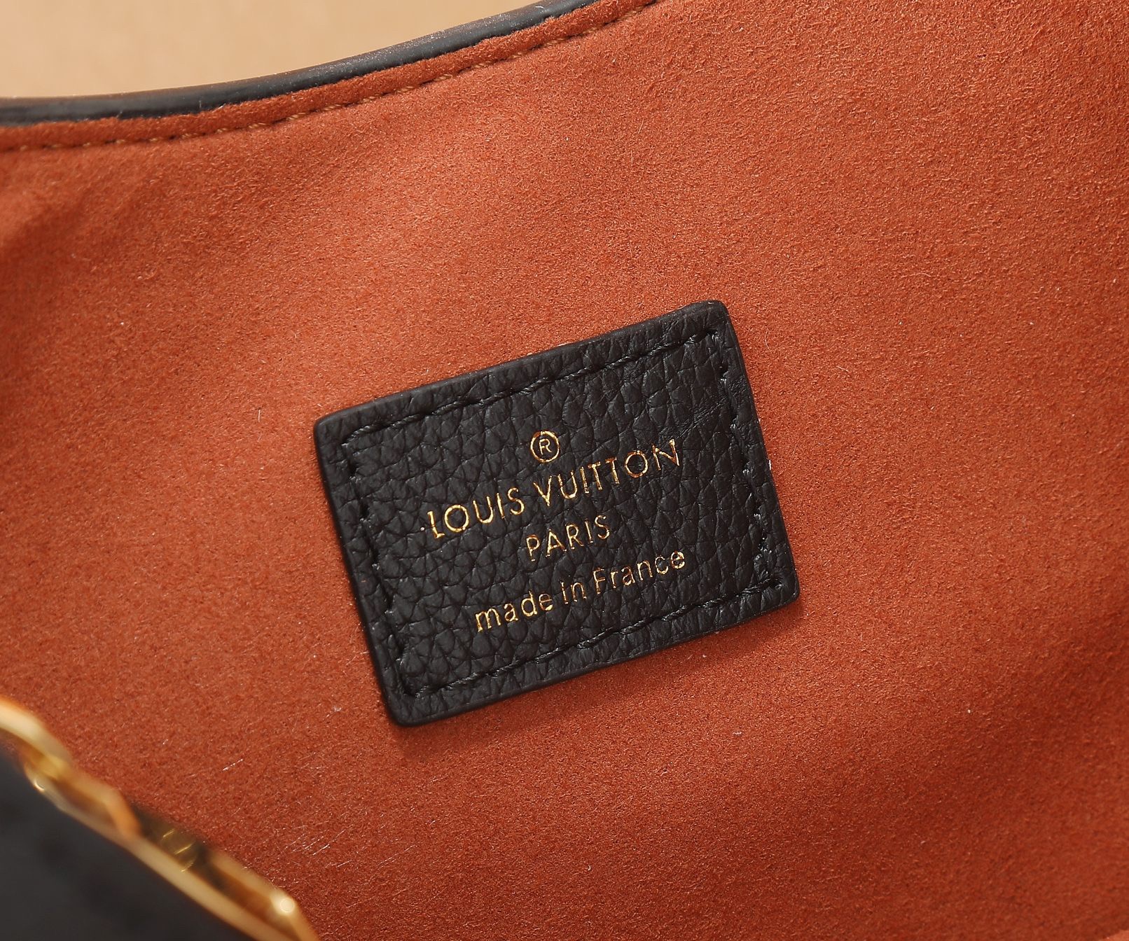 Louis Vuitton M24611 Low Key Shoulder Bag Size 26*18*7cm