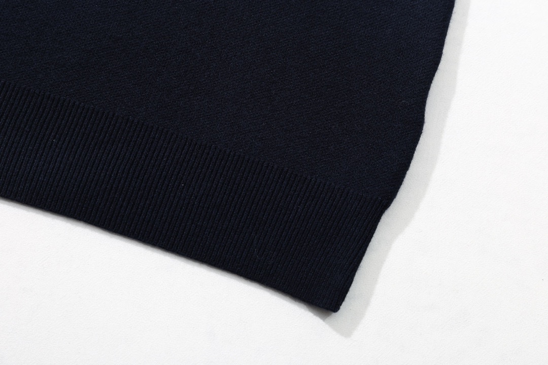 Louis Vuitton Unisex Sweatshirt Size S-XL