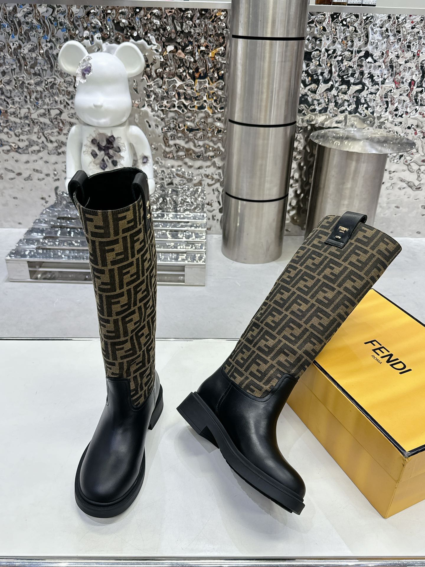 Fendi New Women Boots Size 35-41