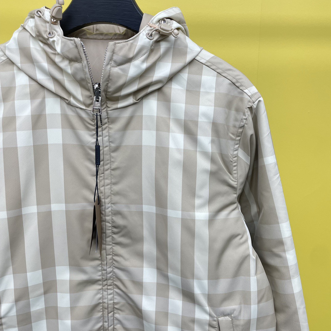 Burberry Unisex Jacket Size S-XL