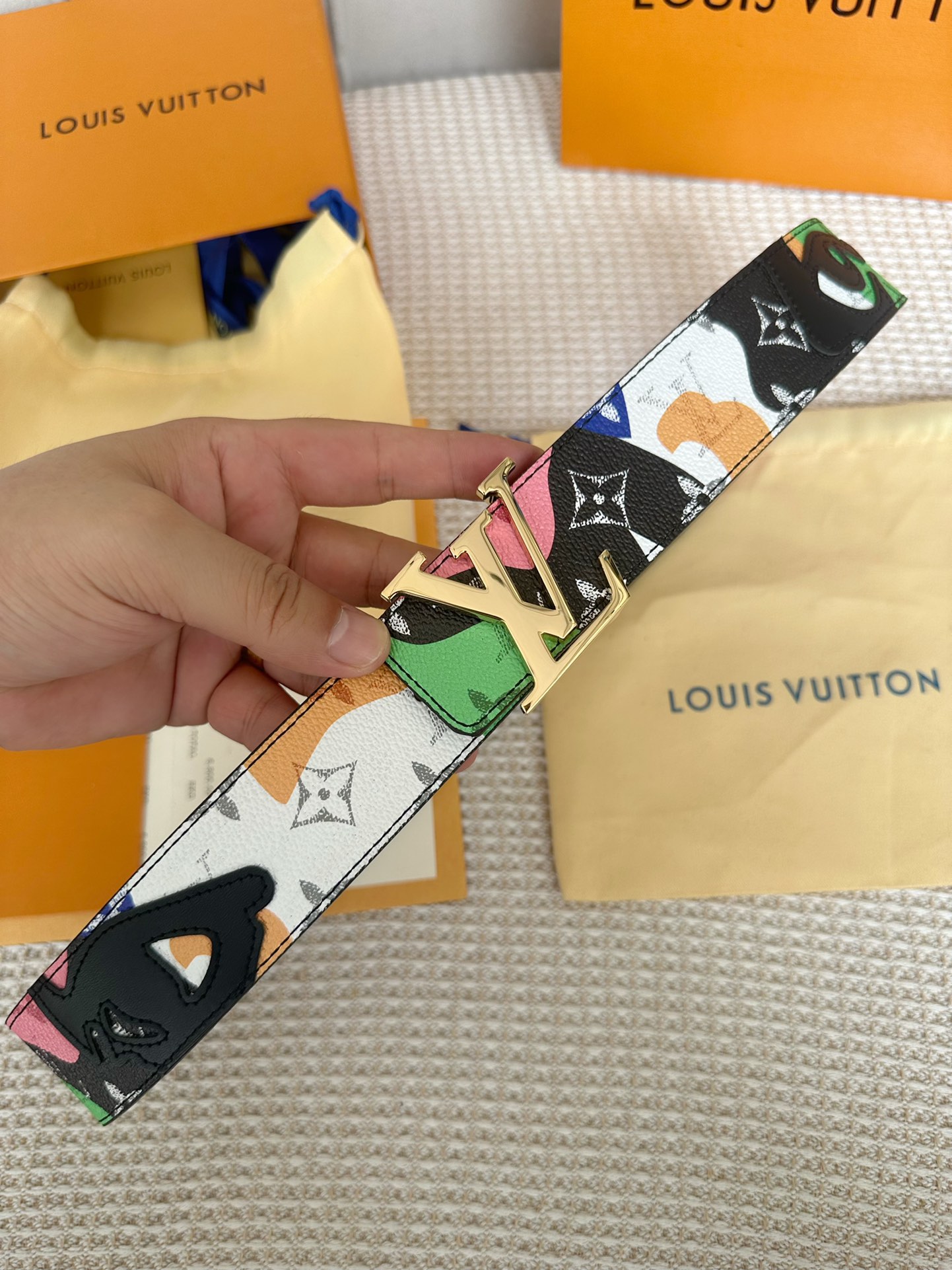 Louis Vuitton Men Belt Width 4cm