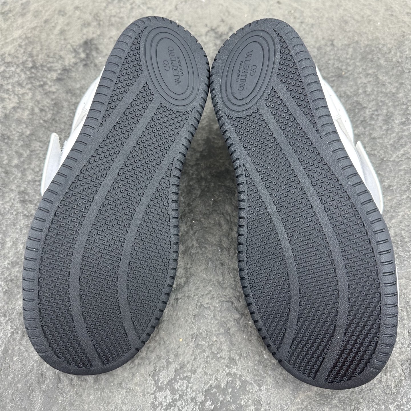 Valentino Joie De Jouer Sneaker Size 36-46