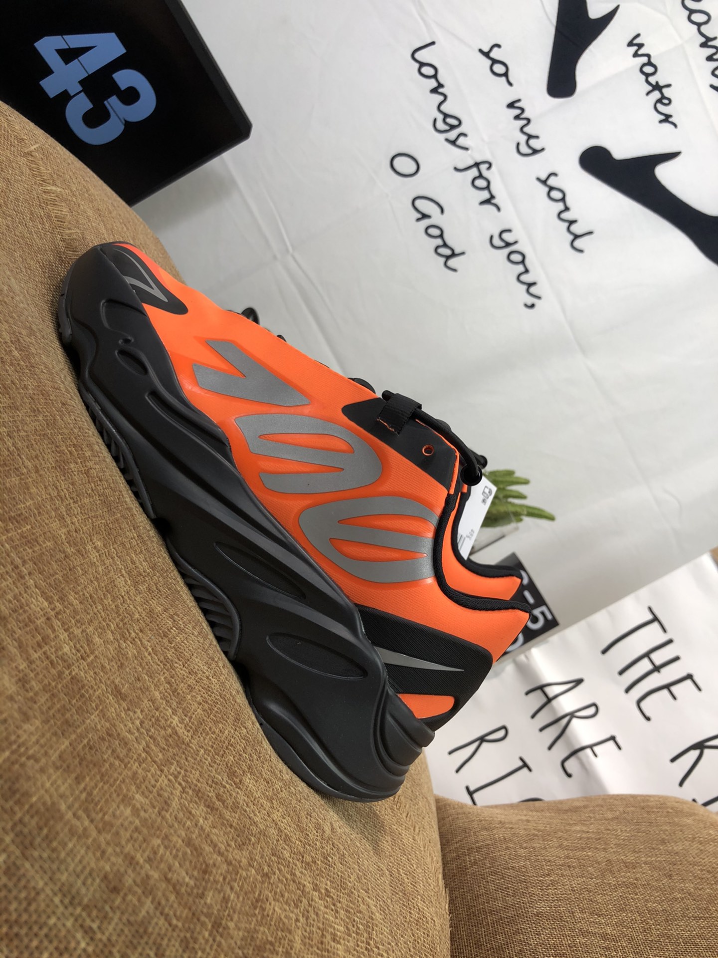 Yeezy 700 V2 Mens/Women's Sneakers Shoes 36 - 45