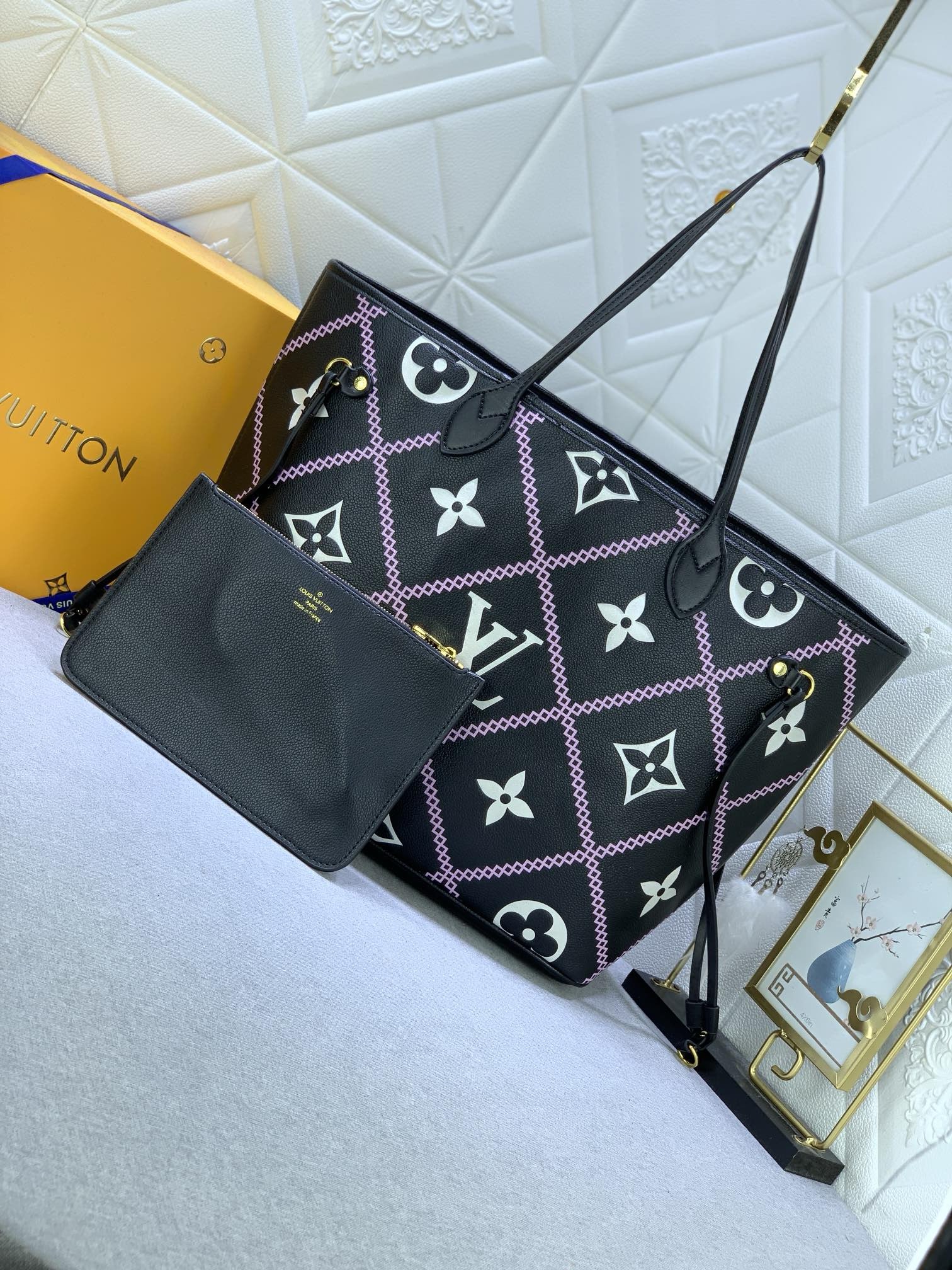 Louis Vuitton Shopping Bags 31*28*14cm