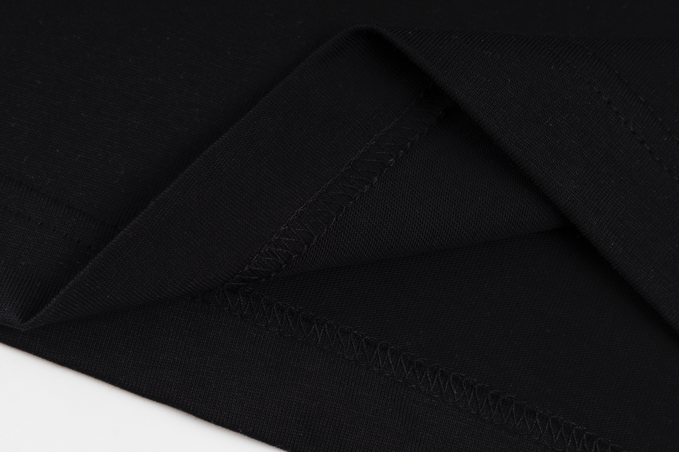 Burberry Cotton T Shirt  Embroider Size XS-L