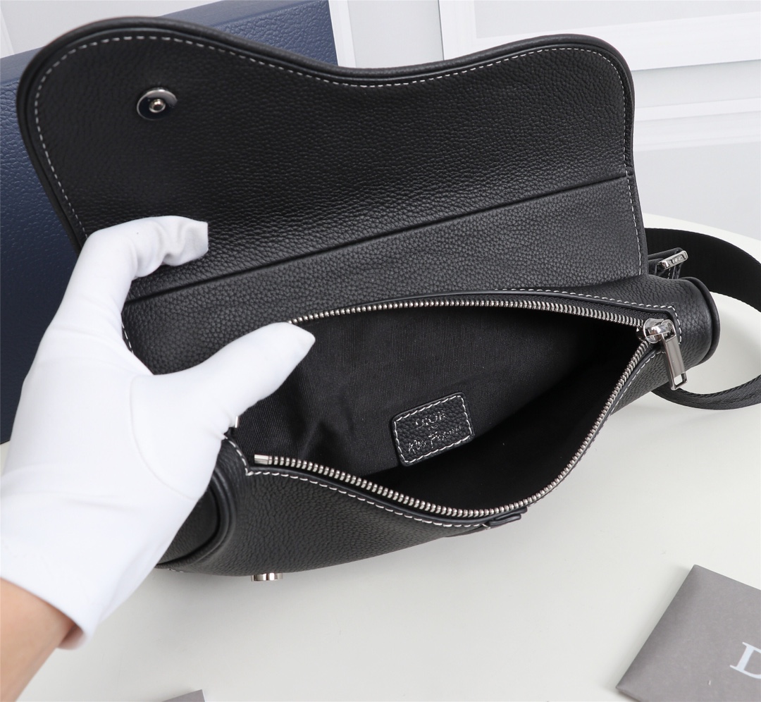 Dior Saddle Mens Shoulder Bags 26*19*4.5cm