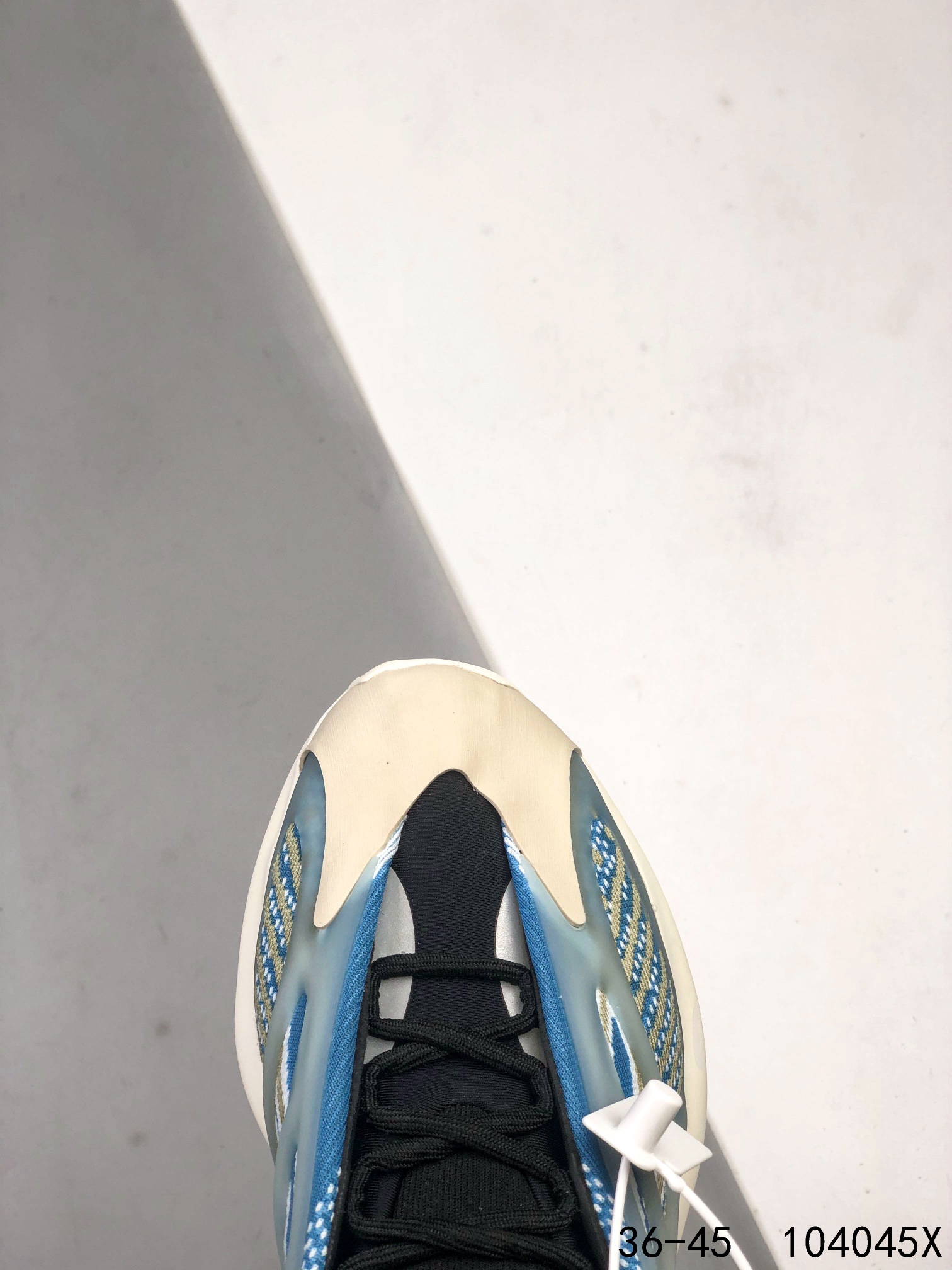 Yeezy 700 V3 Mens/Women's Sneakers Shoes 36 - 45
