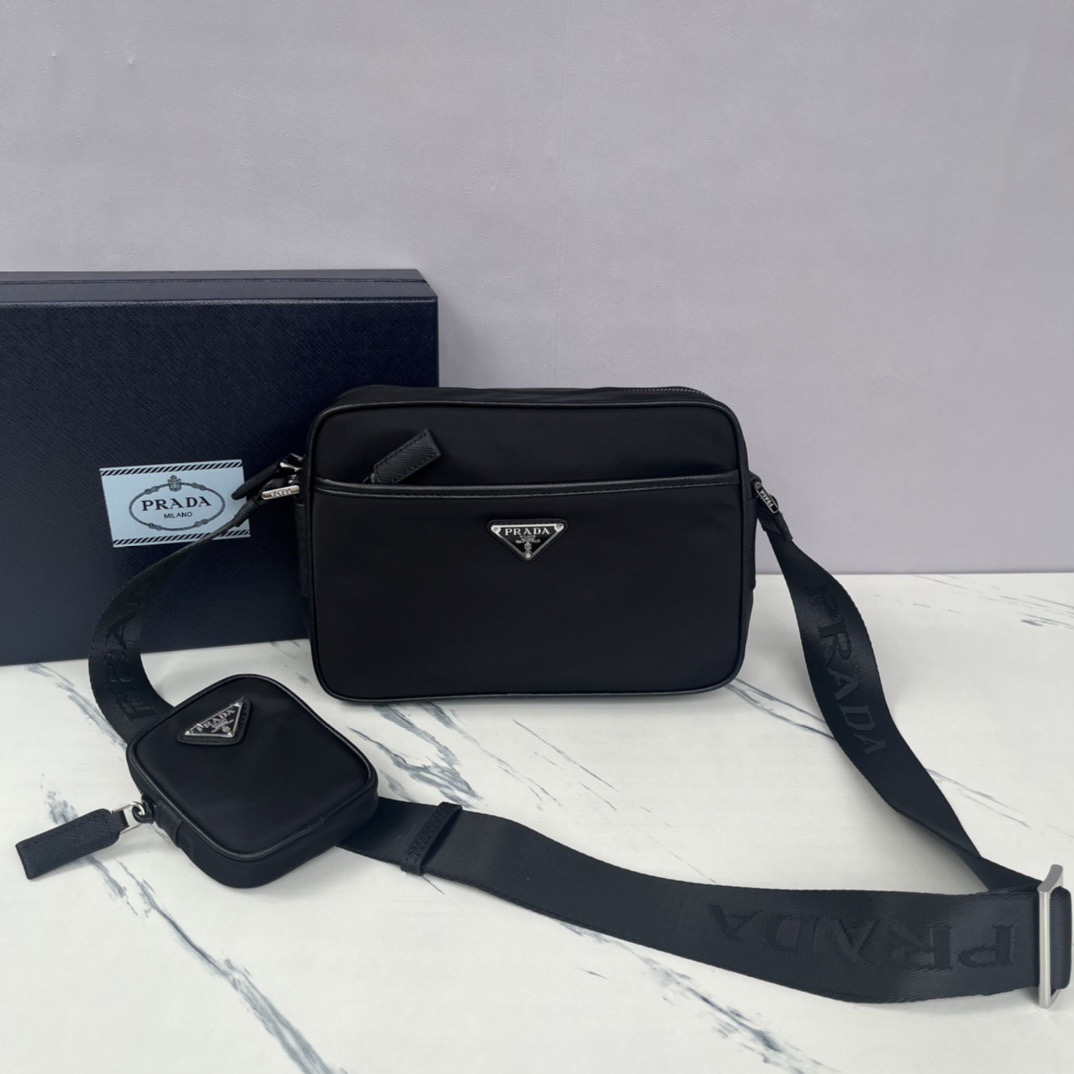 Prada Herren Bags