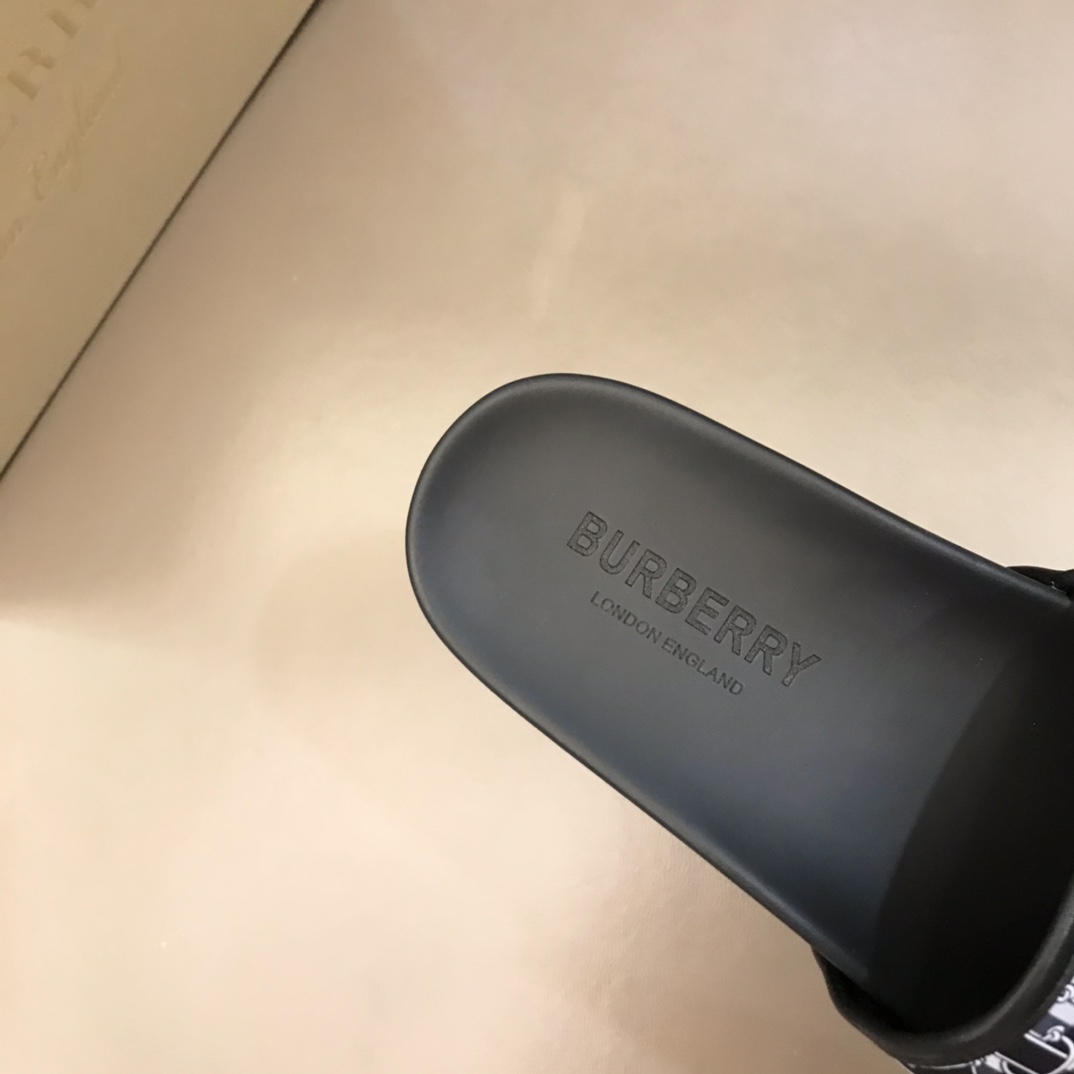 Burberry Mens Sandals Gr. 40-45