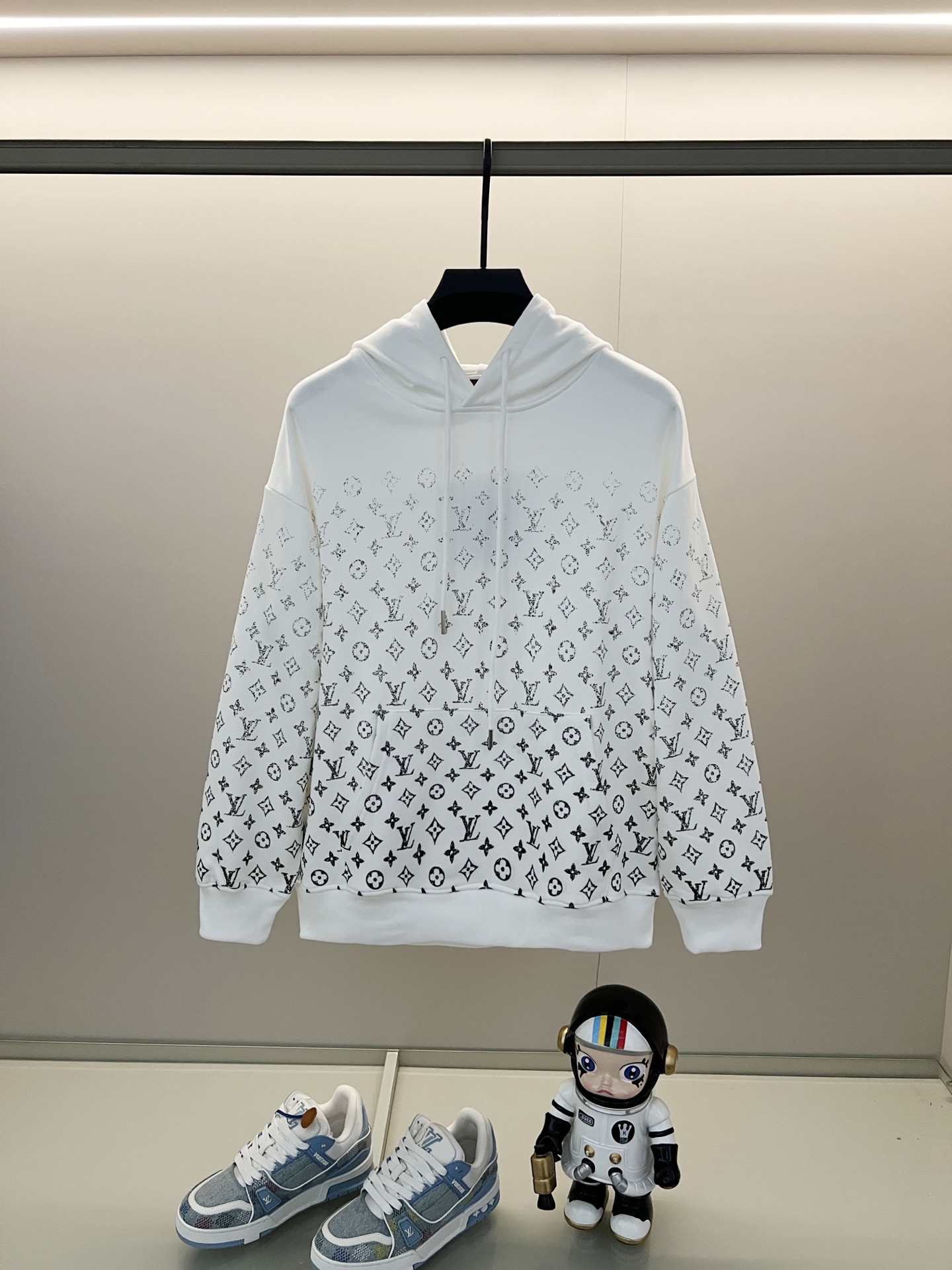 Louis Vuitton Unisex Sweatshirt Size S-XL