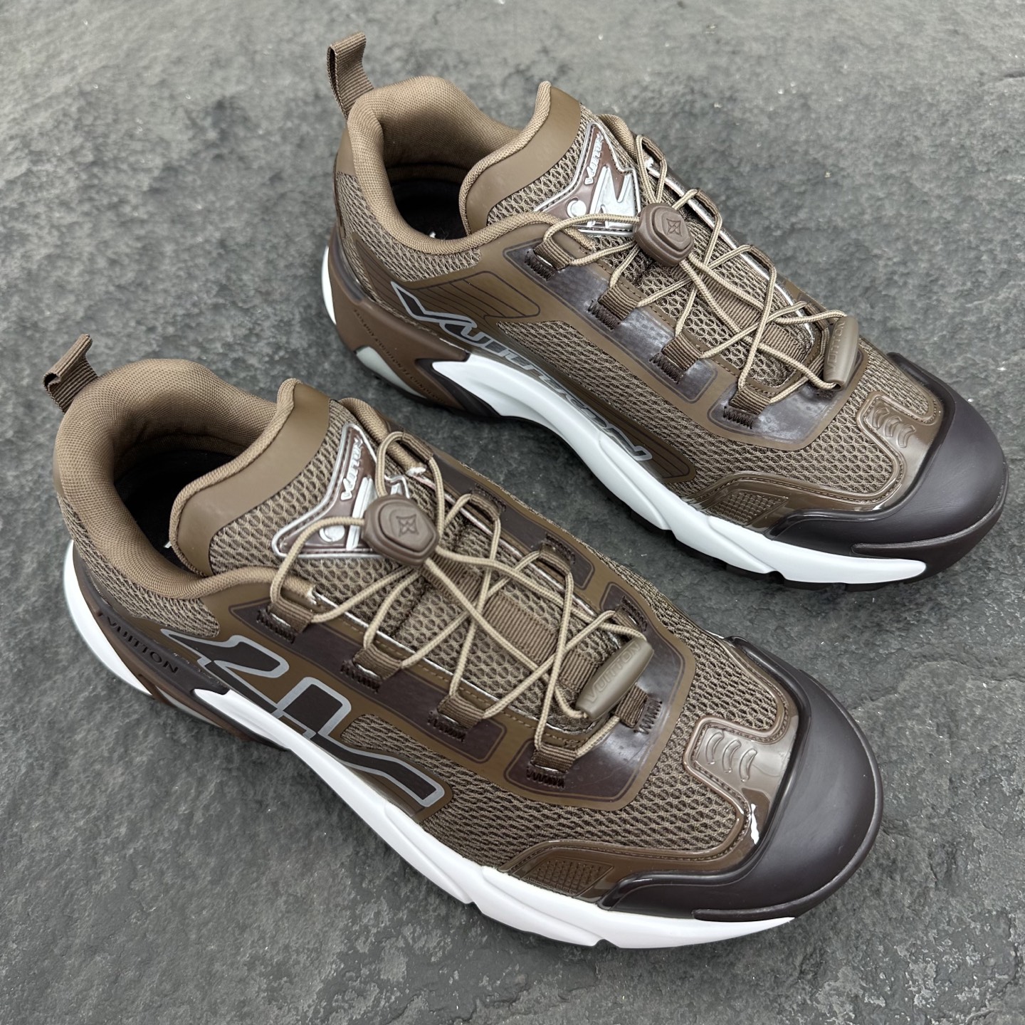 Louis Vuitton LV Runner Tatic Sneaker Size 38-46