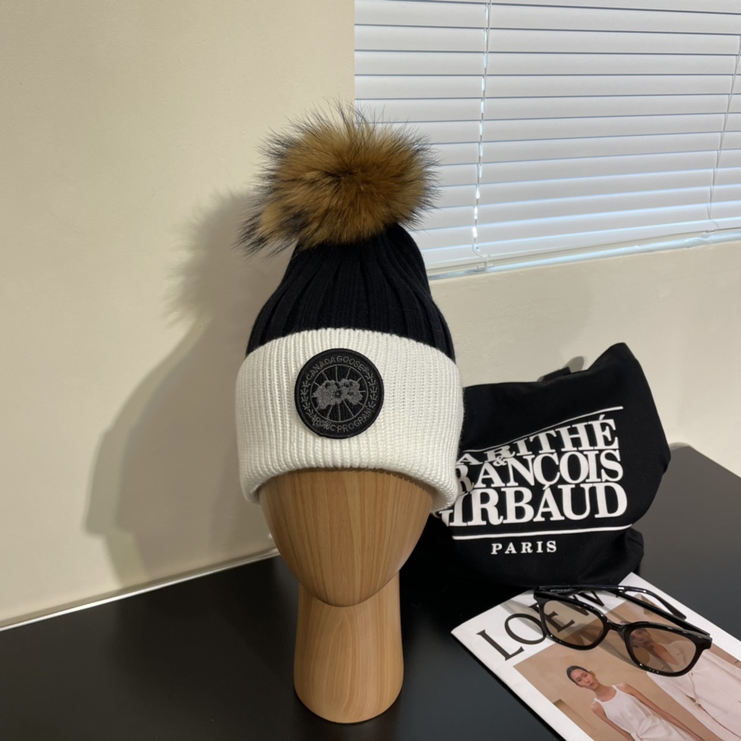 Canada Goose Knitted Hat