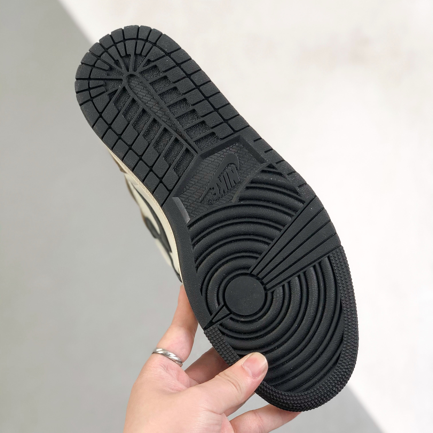 Nike Air Jordan 1 High Top Sneakers Shoes Gr. 36-46