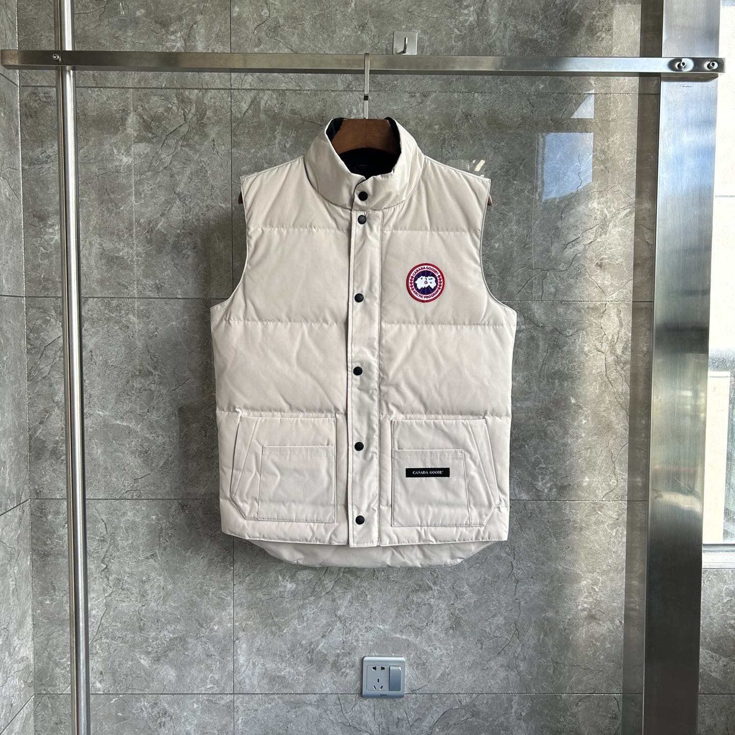 Canada Goose E20 Freestyle Vest-WD Men Winter Vest Size S-XXL