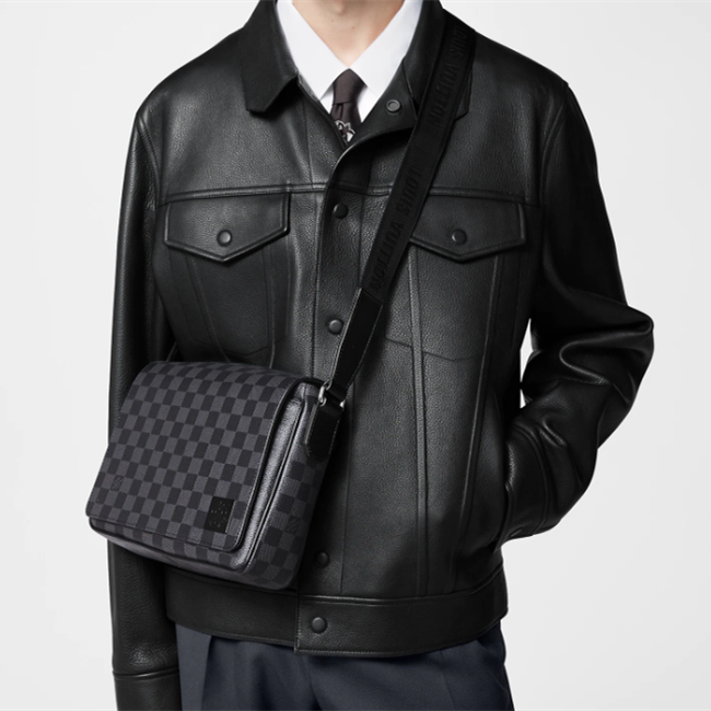 Louis Vuitton N42710 District Men Bags Size 26*20*7cm