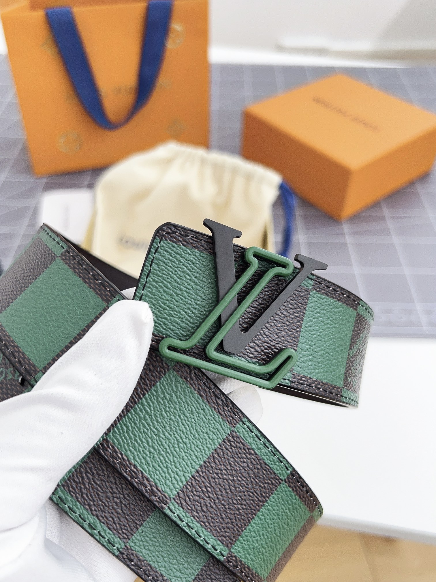 Louis Vuitton Men Belt Width 4cm