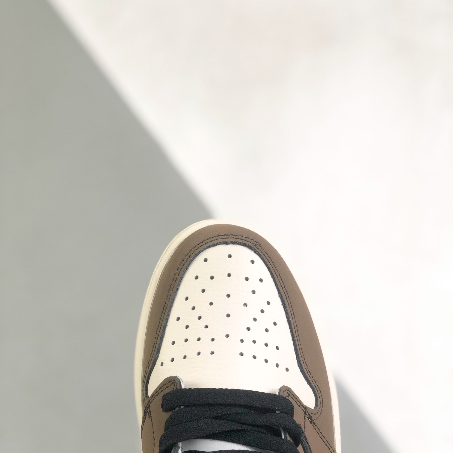 Nike Air Jordan 1 x Travis Scott High Top Sneaker Shoes Gr. 36-46