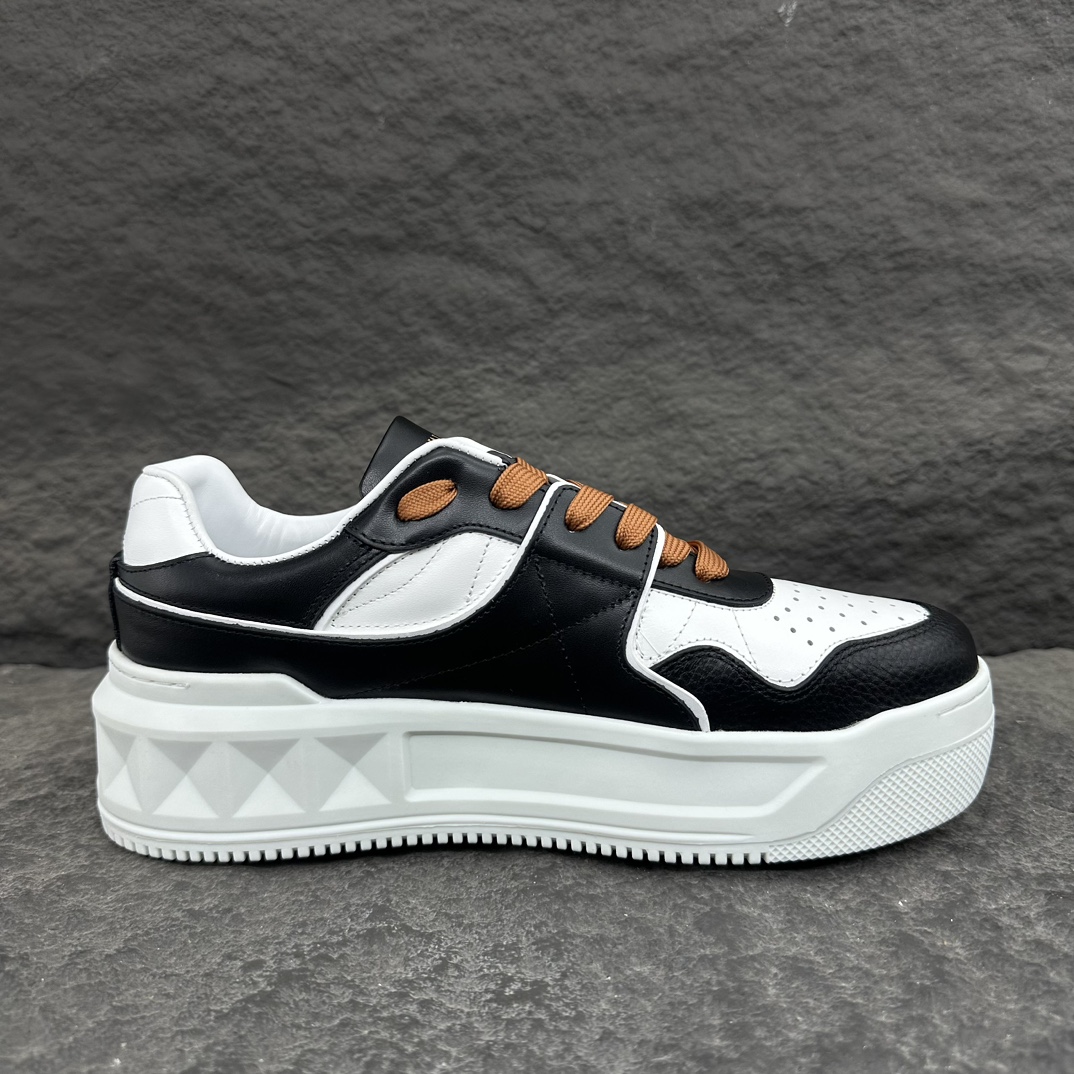 Valentino One Stud XL Sneaker Size 36-46