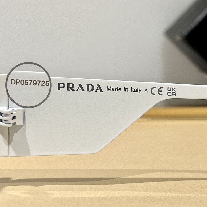 Prada Runway sunglasses SPR58Z