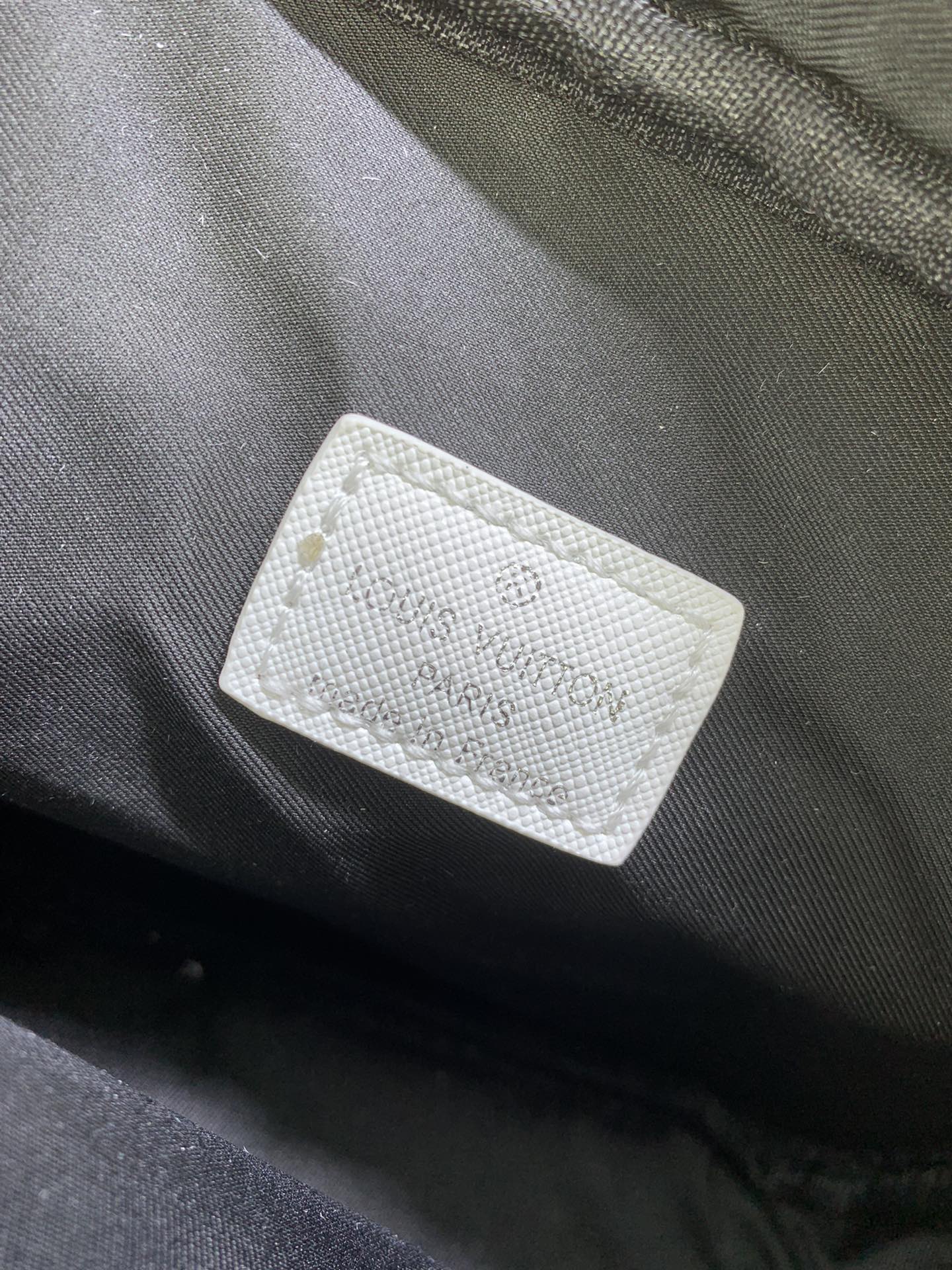 Louis Vuitton M31069 Alpha Shoulder Bags Size 11*18*6cm