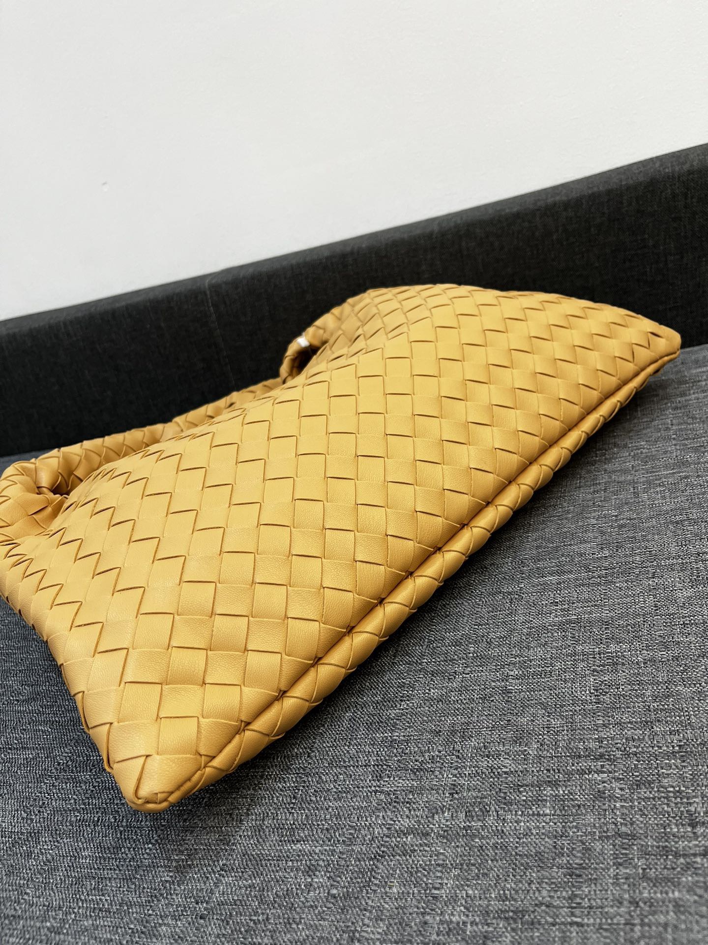 Bottega Veneta HO Shoulder Bags 40*24cm
