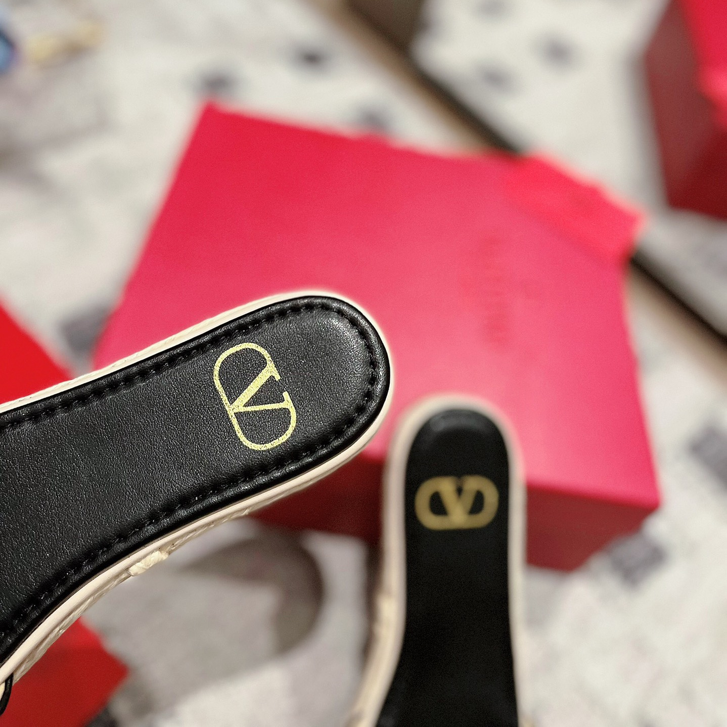 Valentino Women Sandals Gr. 35-41