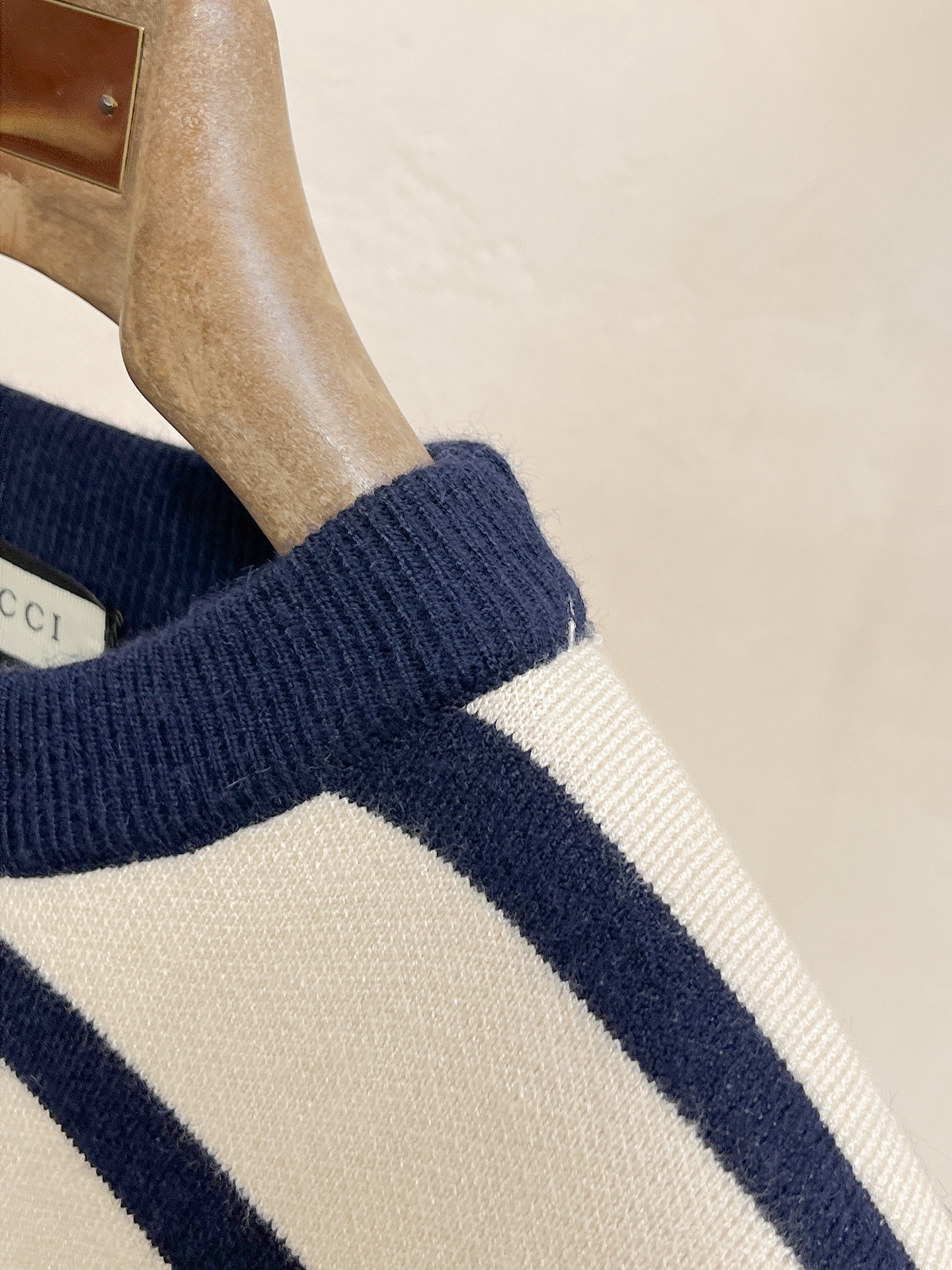 Gucci Unisex Sweatshirt Size M-XXXL