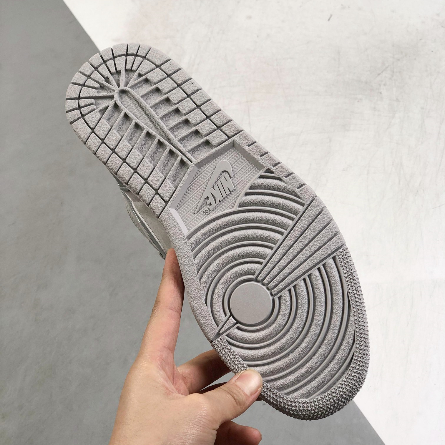 Nike Air Jordan 1 High Top Sneakers Shoes Gr. 36-46