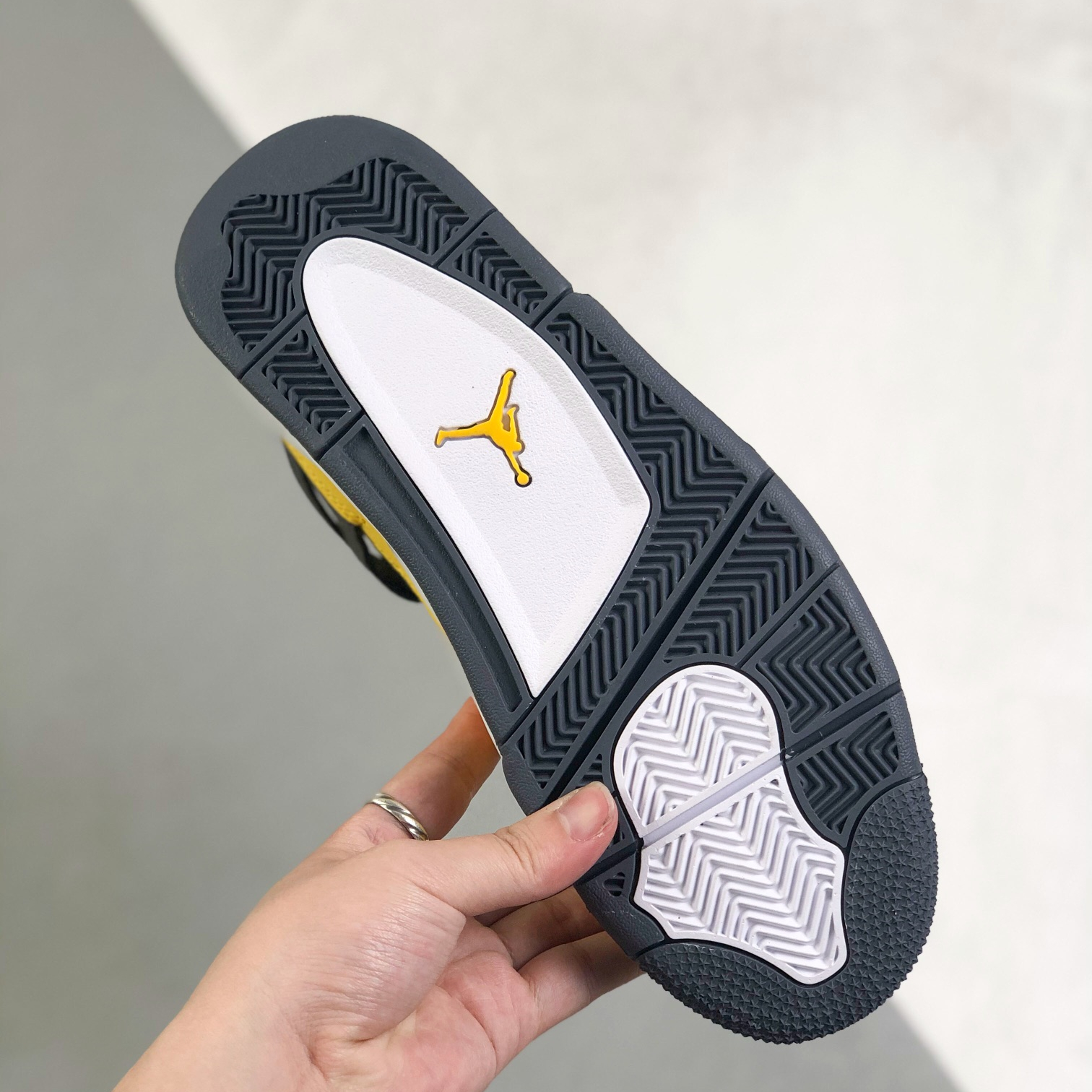 Nike Air Jordan 4 Sneakers Shoes Gr. 36-46