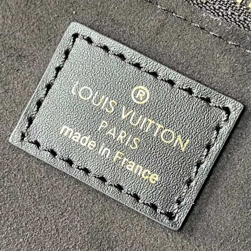 Louis Vuitton M46040 2022 Women Handbag 31*28*14cm